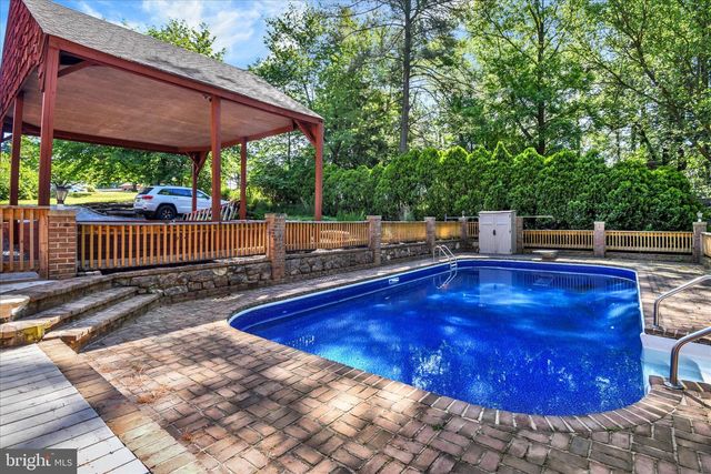 3299 LINEBORO RD, Manchester, MD 21102
