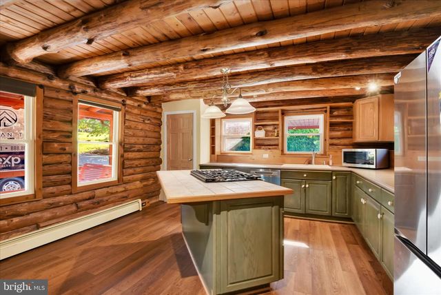 3299 LINEBORO RD, Manchester, MD 21102
