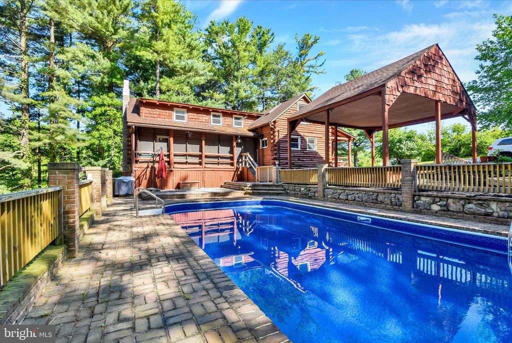 3299 LINEBORO RD, Manchester, MD 21102