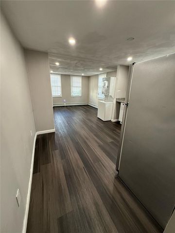 10 South Street 1 L, Pawtucket, RI 02860