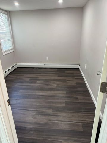 10 South Street 1 L, Pawtucket, RI 02860