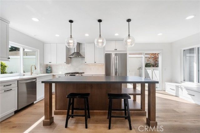 22 Silkleaf, Irvine, CA 92614