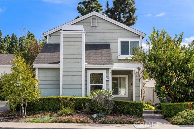 22 Silkleaf, Irvine, CA 92614