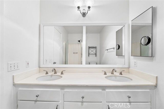 22 Silkleaf, Irvine, CA 92614