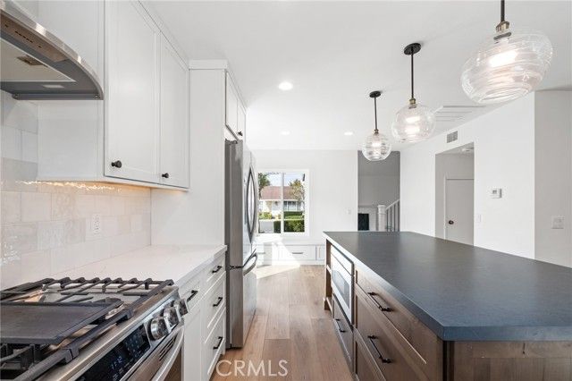 22 Silkleaf, Irvine, CA 92614