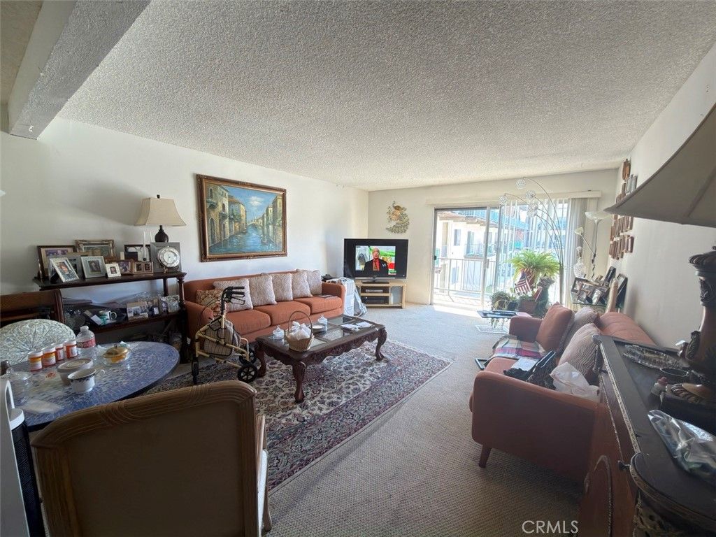 5460 White Oak Avenue E225, Encino, CA 91316 — exterior