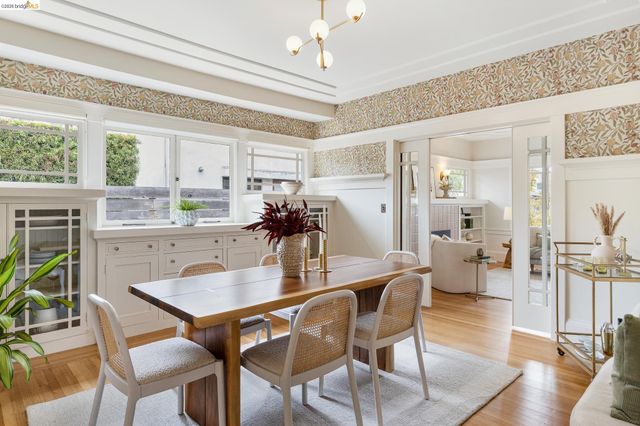 590 66th St, Oakland, CA 94609