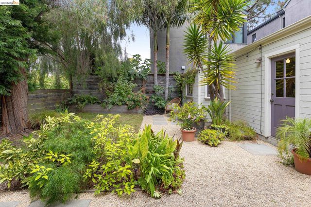 590 66th St, Oakland, CA 94609