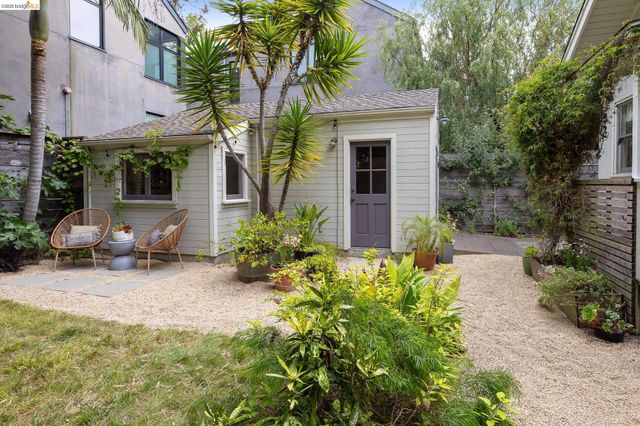 590 66th St, Oakland, CA 94609
