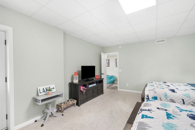 1612 Lakeview Dr, Young Harris, GA 30582