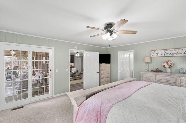 1612 Lakeview Dr, Young Harris, GA 30582