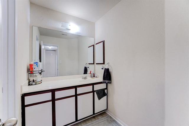 16758 N Rail Drive, Conroe, TX 77385