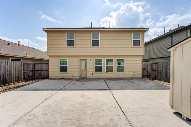 16758 N Rail Drive, Conroe, TX 77385