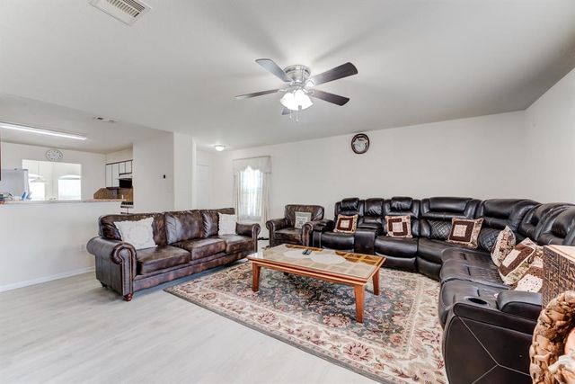 16758 N Rail Drive, Conroe, TX 77385