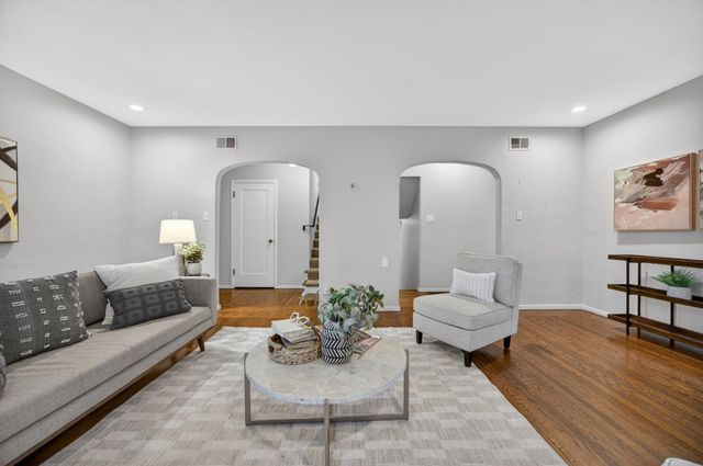 1810 9th Ave, Sacramento, CA 95818