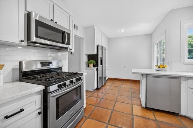 1810 9th Ave, Sacramento, CA 95818
