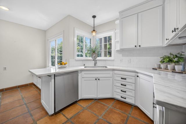 1810 9th Ave, Sacramento, CA 95818