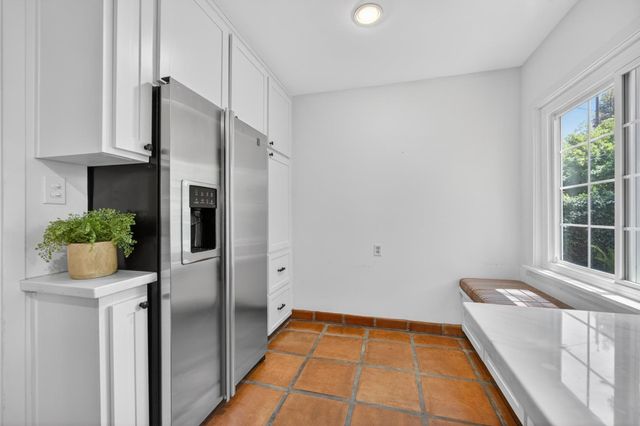 1810 9th Ave, Sacramento, CA 95818