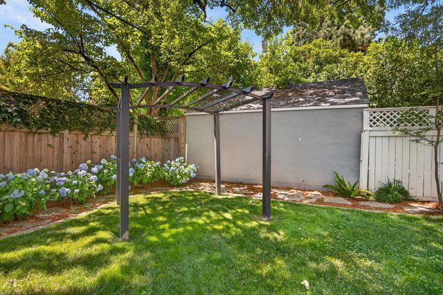 1810 9th Ave, Sacramento, CA 95818