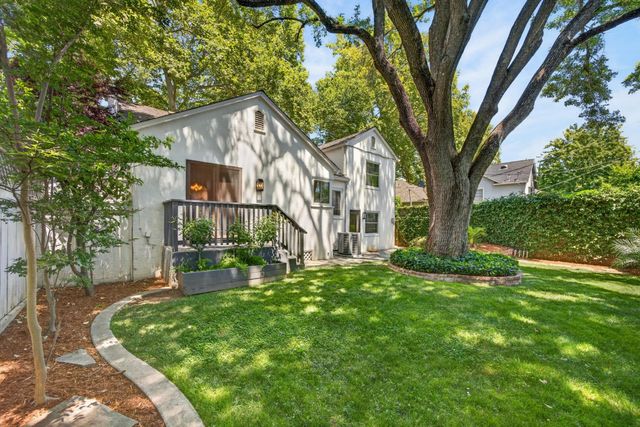1810 9th Ave, Sacramento, CA 95818
