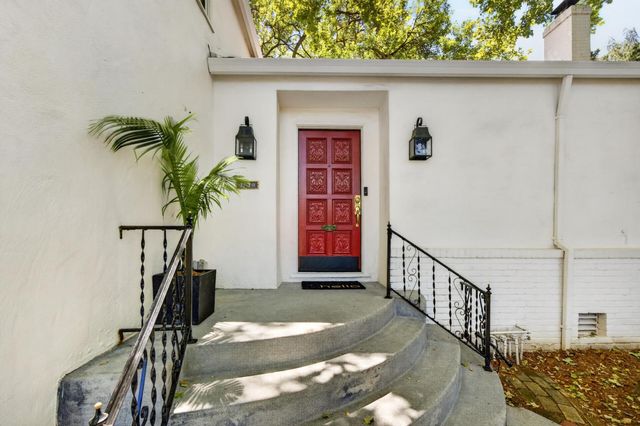 1810 9th Ave, Sacramento, CA 95818