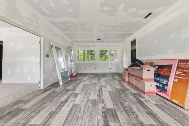 142 Kimberly Rd, Hohenwald, TN 38462