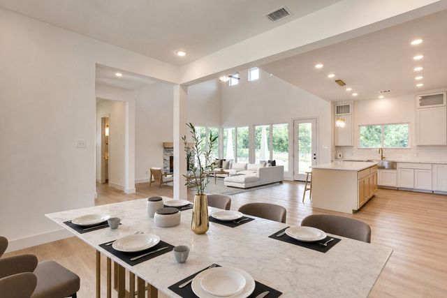 247 Silver Lakes Drive, Sunset, TX 76270