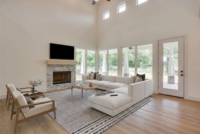 247 Silver Lakes Drive, Sunset, TX 76270
