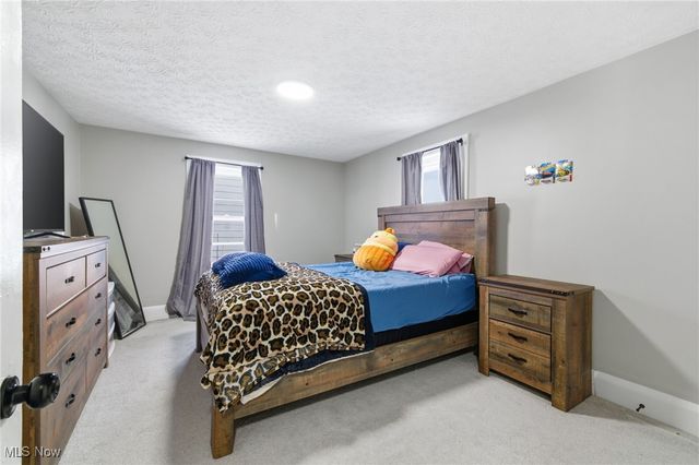 1022 19th Street NE, Canton, OH 44714