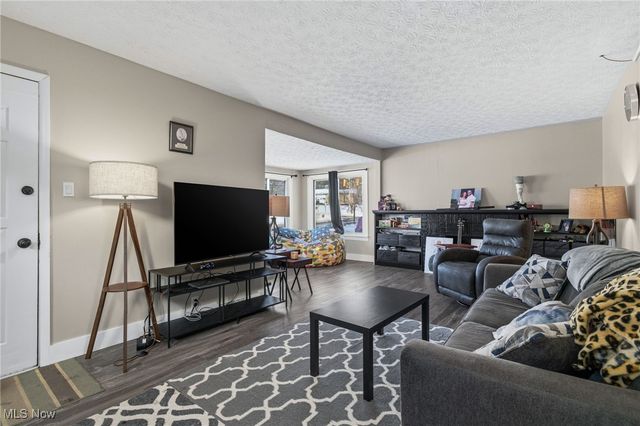 1022 19th Street NE, Canton, OH 44714