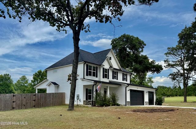 6836 Calloway Road, Aberdeen, NC 28315