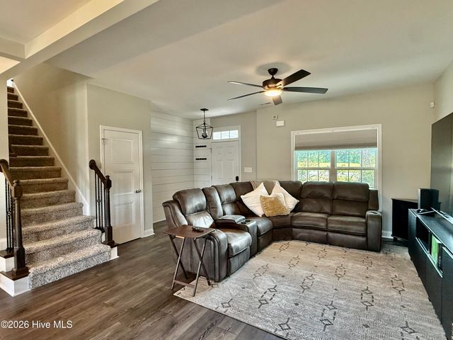 6836 Calloway Road, Aberdeen, NC 28315