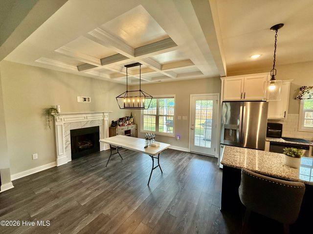 6836 Calloway Road, Aberdeen, NC 28315