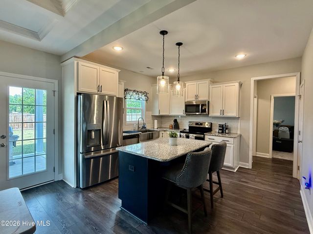 6836 Calloway Road, Aberdeen, NC 28315