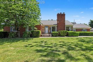 46430 Schoenherr Road, Shelby Charter Township, MI 48315