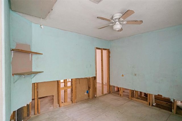 1925 Sunny Drive, Houston, TX 77093