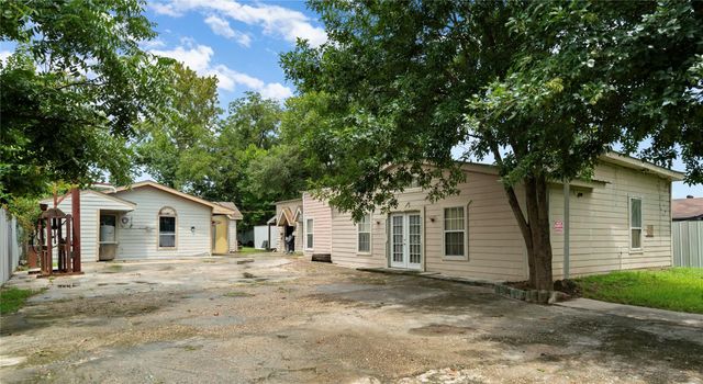1925 Sunny Drive, Houston, TX 77093