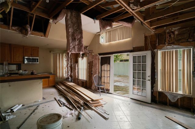 1925 Sunny Drive, Houston, TX 77093
