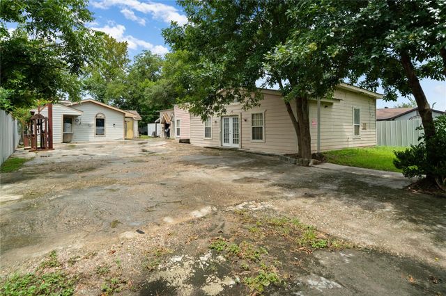 1925 Sunny Drive, Houston, TX 77093
