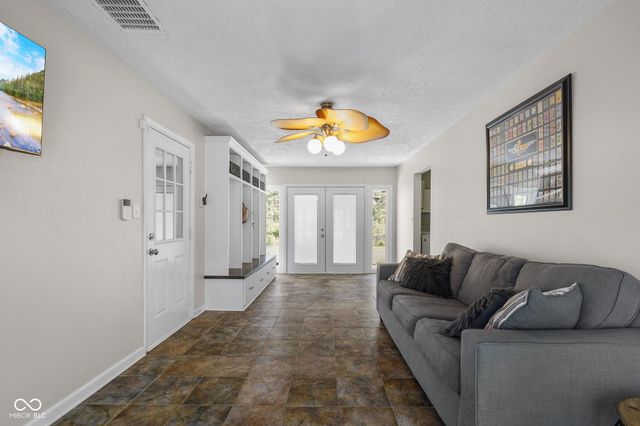 540 Golf Lane, Indianapolis, IN 46260