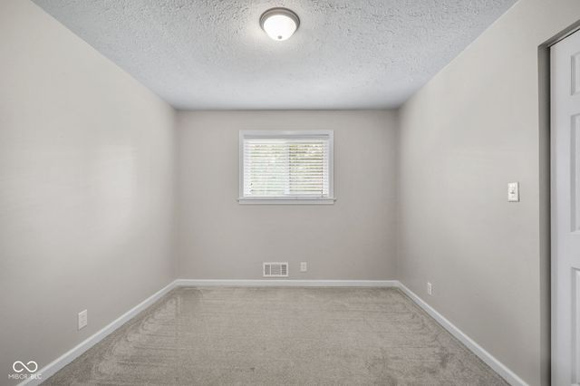540 Golf Lane, Indianapolis, IN 46260