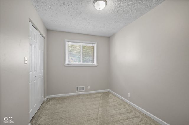 540 Golf Lane, Indianapolis, IN 46260