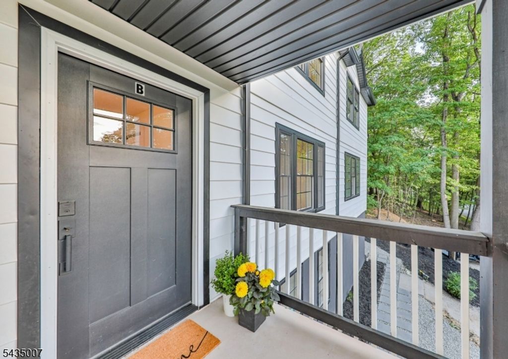 90 Chestnut St, Morristown Town, NJ 07960 — photo 3