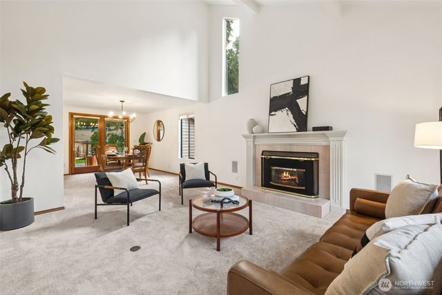 19714 41st Avenue NE, Lake Forest Park, WA 98155