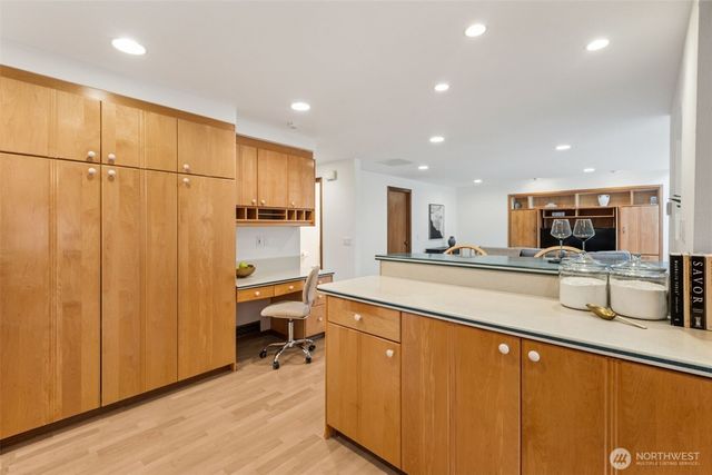 19714 41st Avenue NE, Lake Forest Park, WA 98155