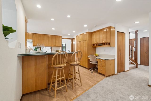 19714 41st Avenue NE, Lake Forest Park, WA 98155