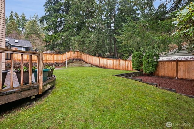 19714 41st Avenue NE, Lake Forest Park, WA 98155