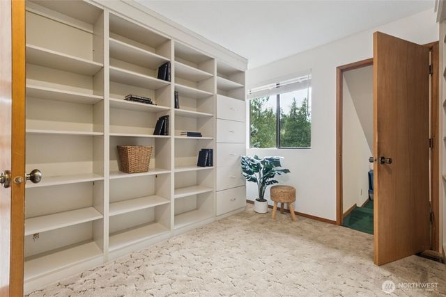 19714 41st Avenue NE, Lake Forest Park, WA 98155