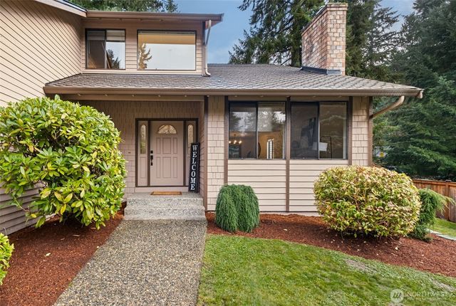 19714 41st Avenue NE, Lake Forest Park, WA 98155
