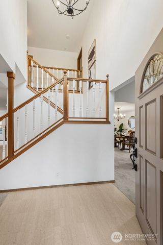 19714 41st Avenue NE, Lake Forest Park, WA 98155